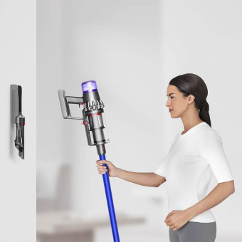 Вертикальный пылесос Dyson V11 Absolute